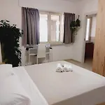 Un Passo Dal Porto 3* باليرمو