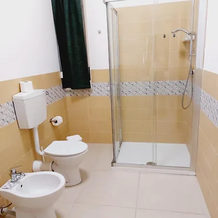 Un Passo Dal Porto Bed & Breakfast