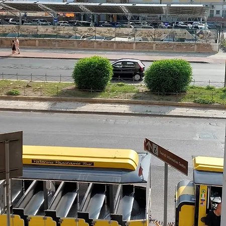 فندق مبيت وإفطار Un Passo Dal Porto باليرمو